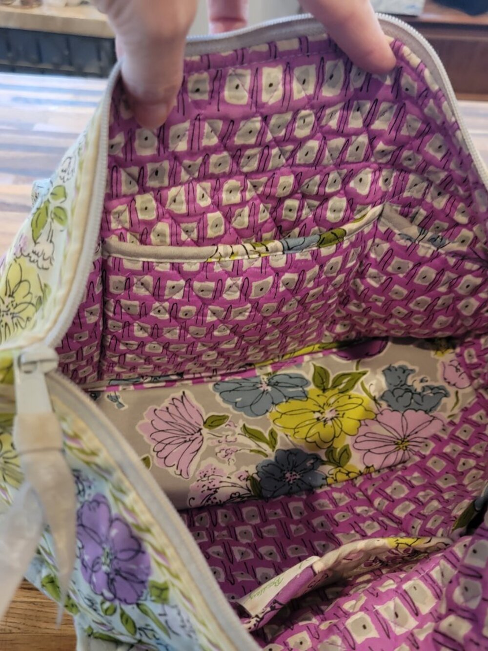 Vera Bradley 2 Handle tote Bag in the retired Watercolor Floral pattern - Picture 5 of 12